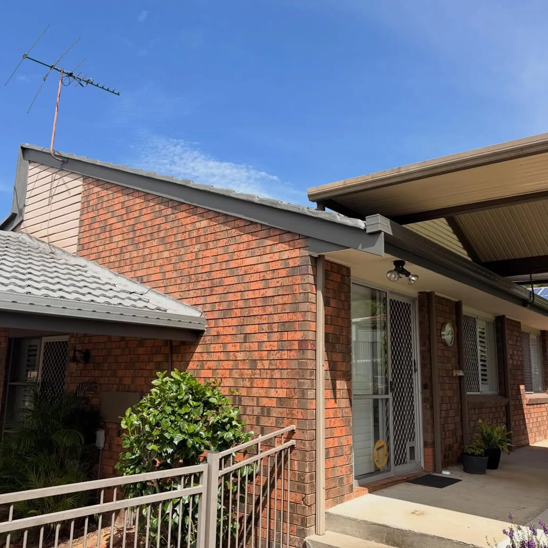residential gutters and fascia work